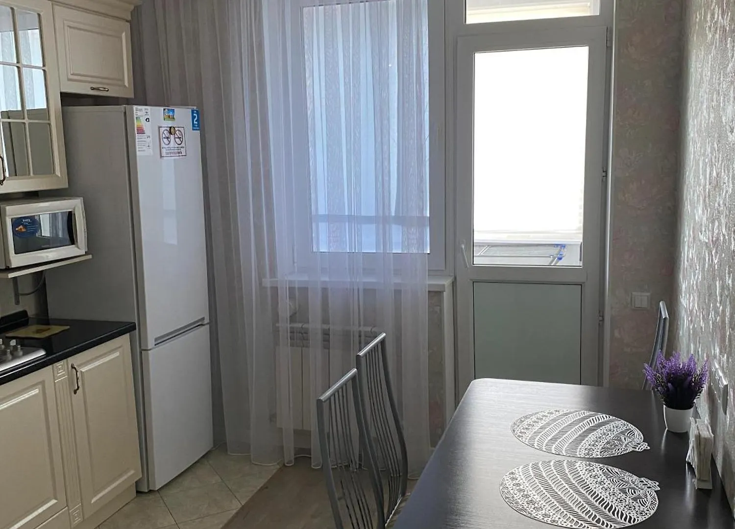 Sauran Towers Comfort Apartments 아스타나 0*,  카자흐스탄